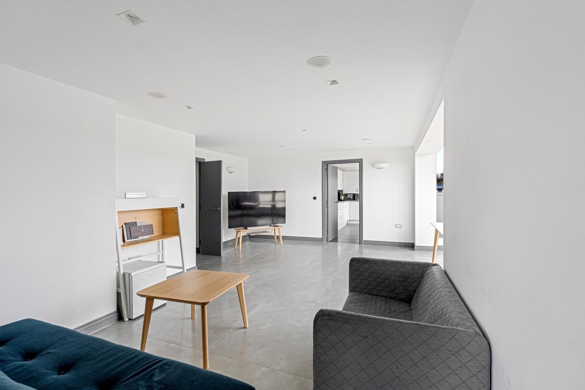 Long Letting - Luxurious 3 Bedroom Penthouse In City Centre - Parking Included! Челмсфорд Екстер'єр фото